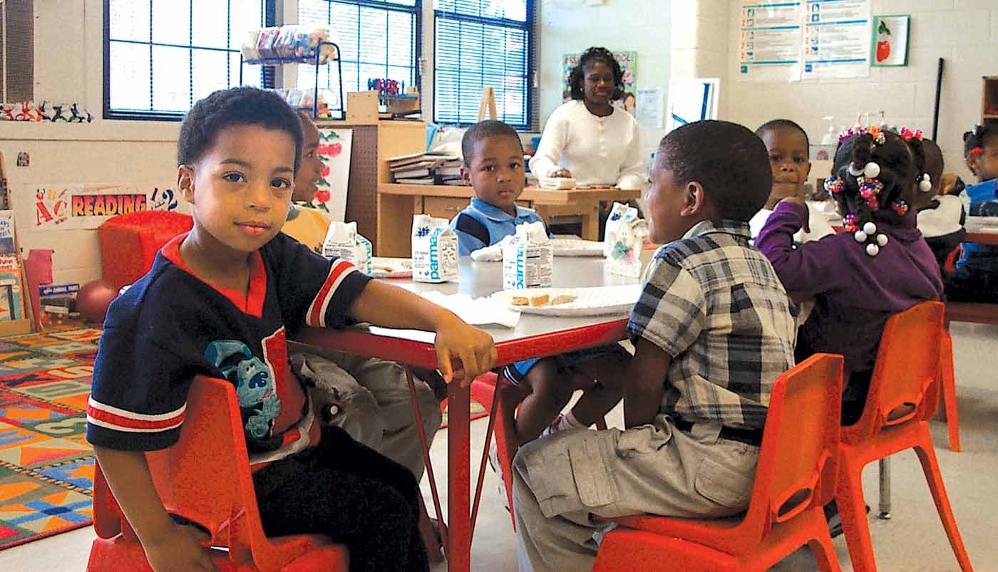 Children sitting around a table at FVSU Head Start in Marshallville, GA